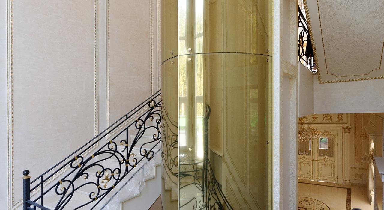 Остекление лифта изогнутым стеклом